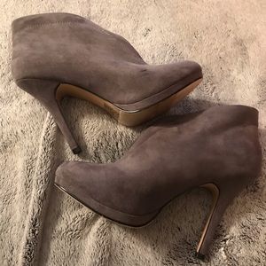 Heels gray one once